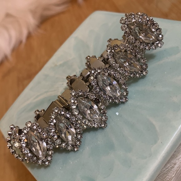 Albert Weiss Silver Vintage Rhinestone Marquise Stone Statement Wedding Bracelet - Picture 4 of 17